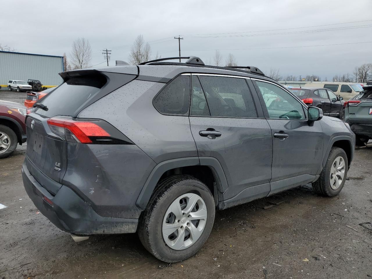 2021 TOYOTA RAV4 LE - Фото 3