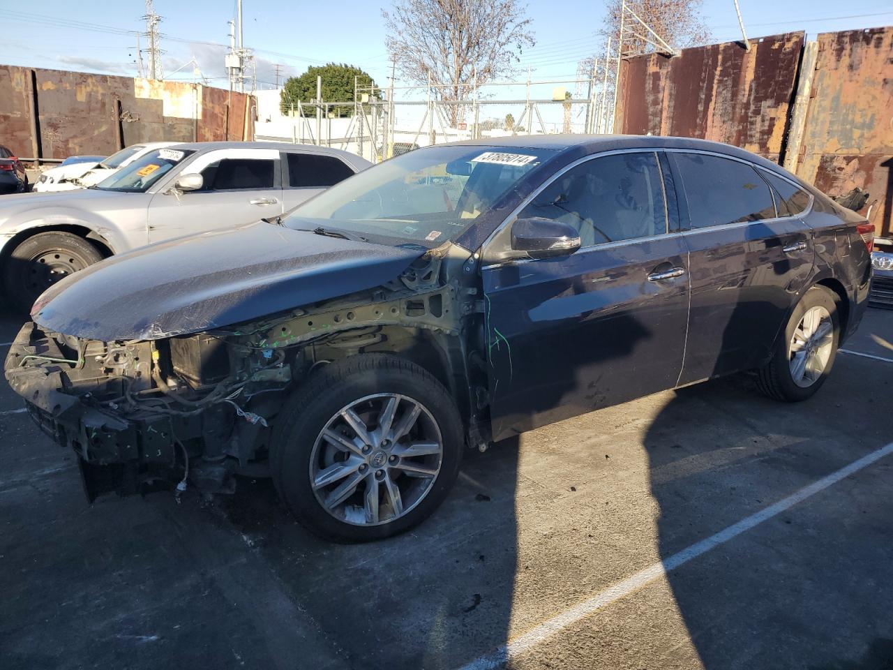 2015 TOYOTA AVALON XLE