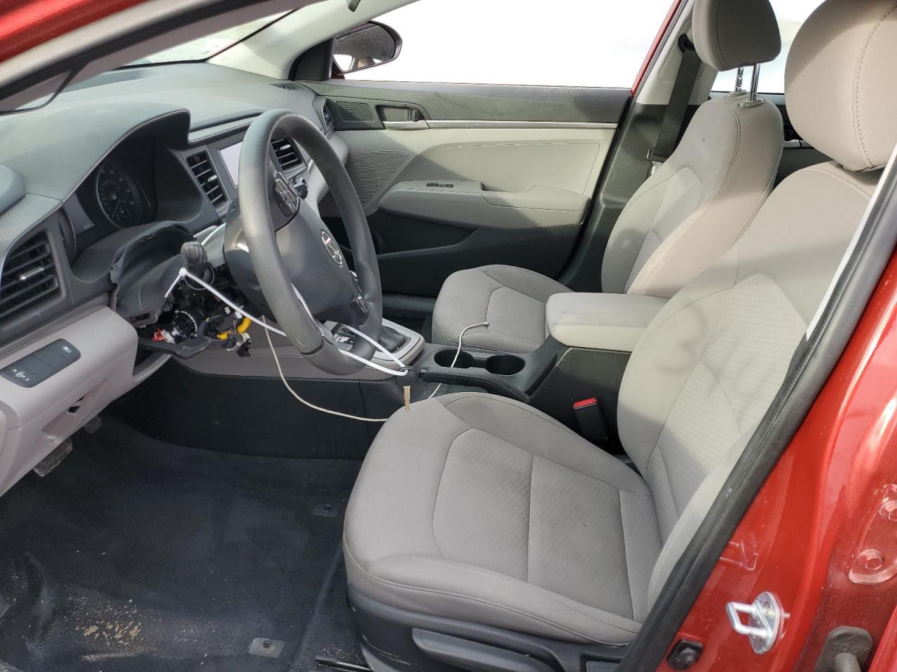 2019 HYUNDAI ELANTRA SE - Image 7