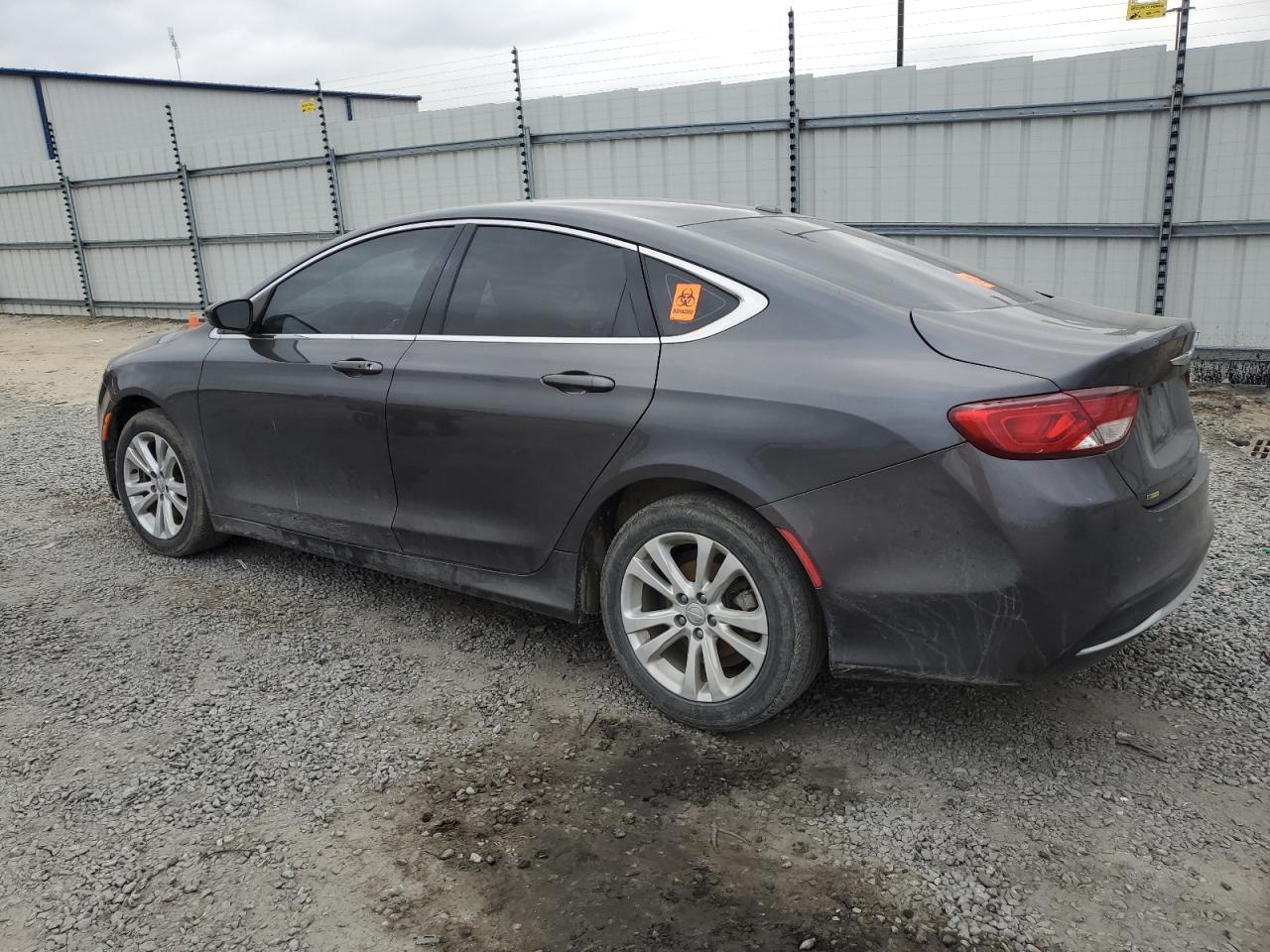 2015 CHRYSLER 200 LIMITE - Image 2
