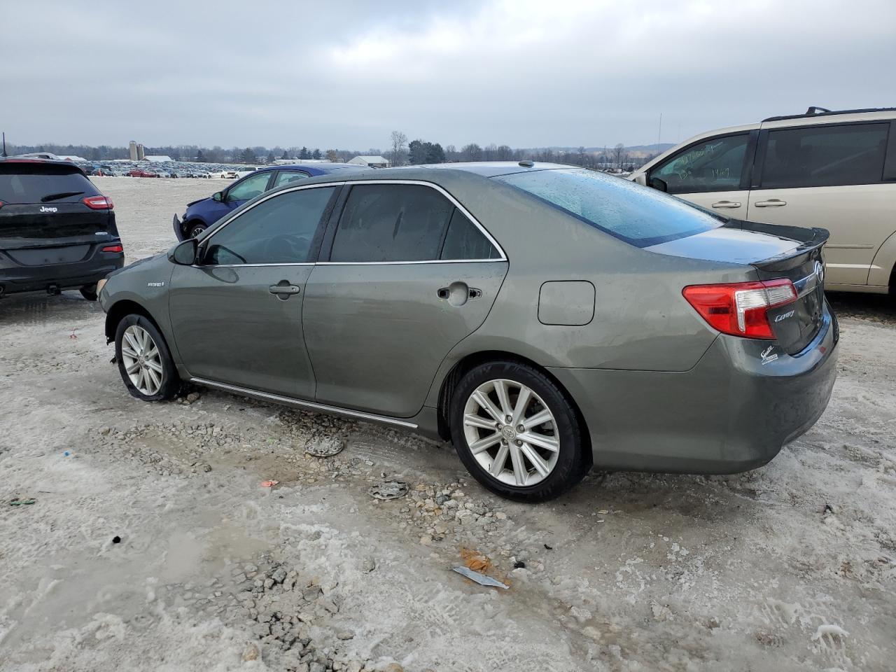 2012 TOYOTA CAMRY HYBR - Фото 2