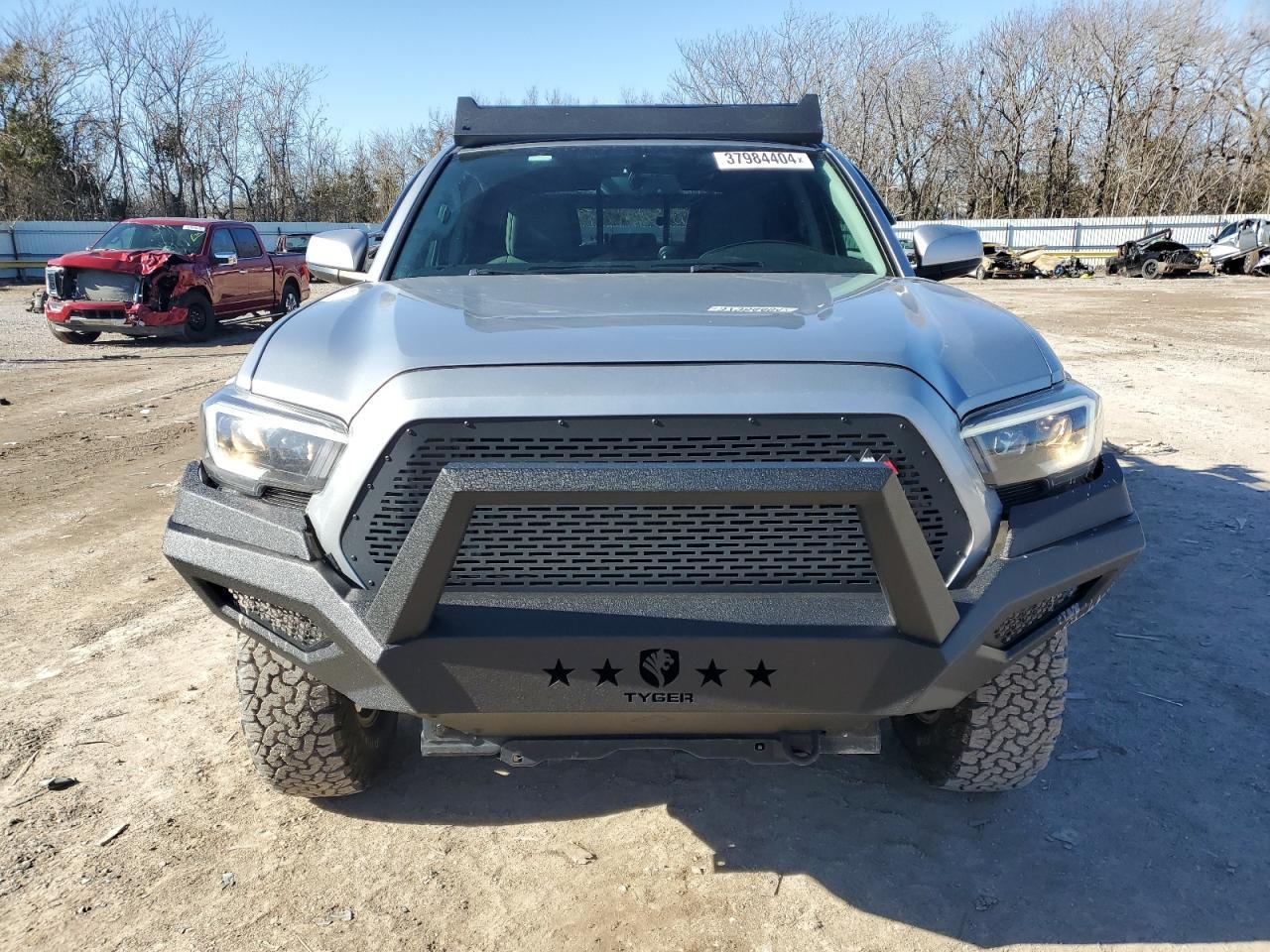 2017 TOYOTA TACOMA DOU - Фото 5