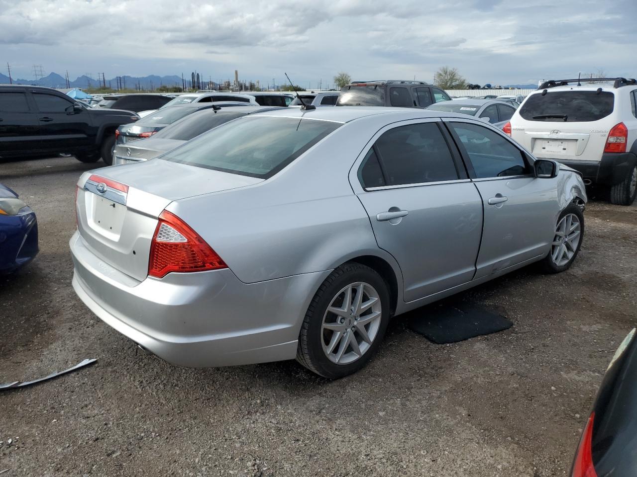 2011 FORD FUSION SEL - Image 3