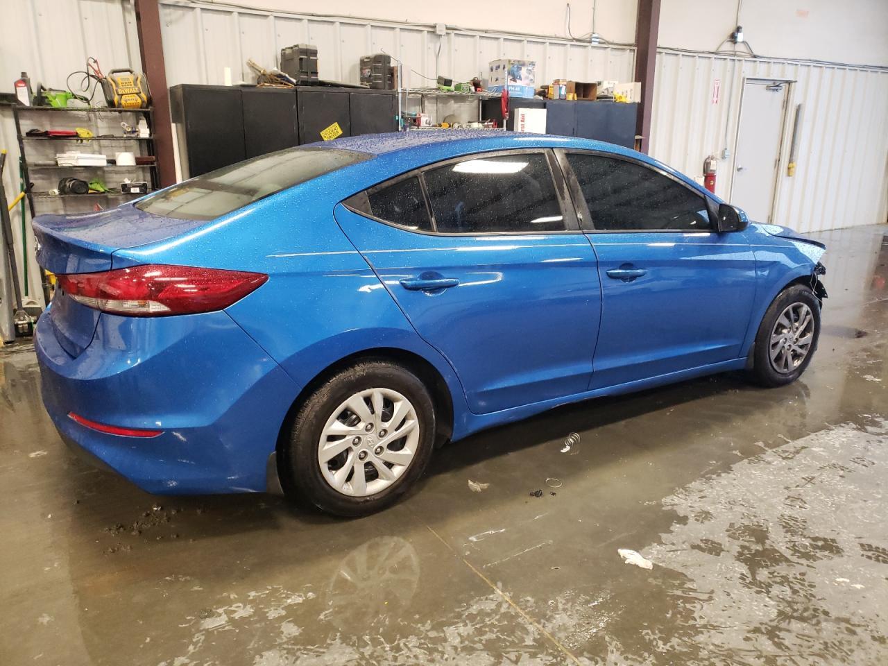 2018 HYUNDAI ELANTRA SE - Фото 3