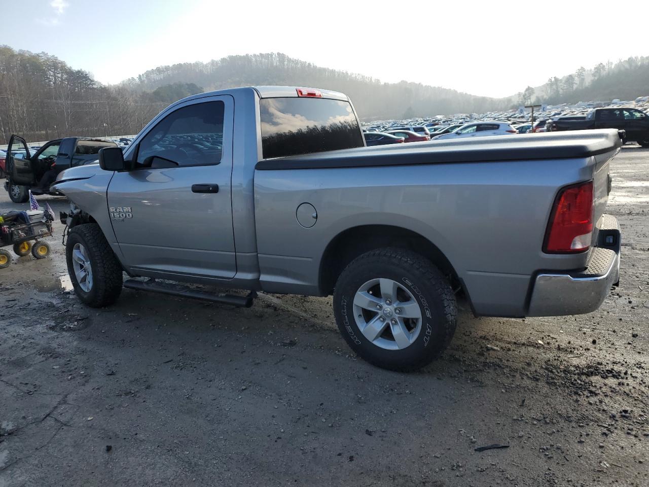 2019 RAM 1500 CLASS - Фото 2