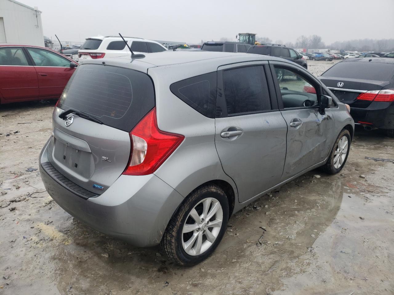 2015 NISSAN VERSA NOTE - Фото 3