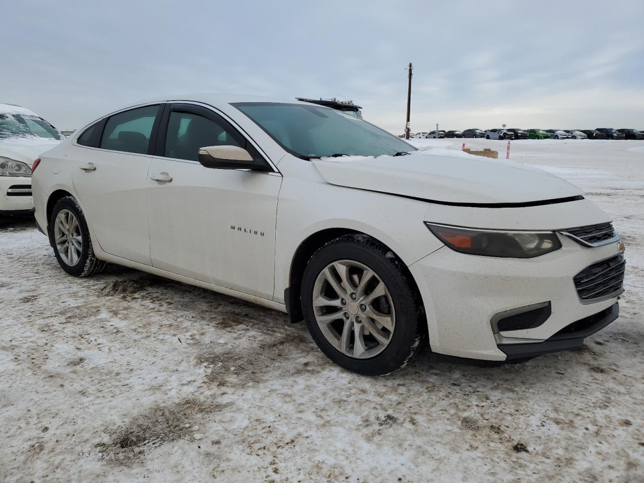 2017 CHEVROLET MALIBU LT - Image 4