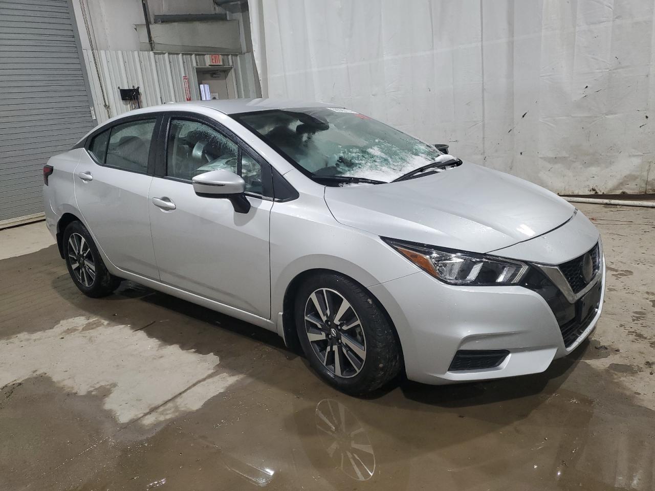 2021 NISSAN VERSA SV - Image 4