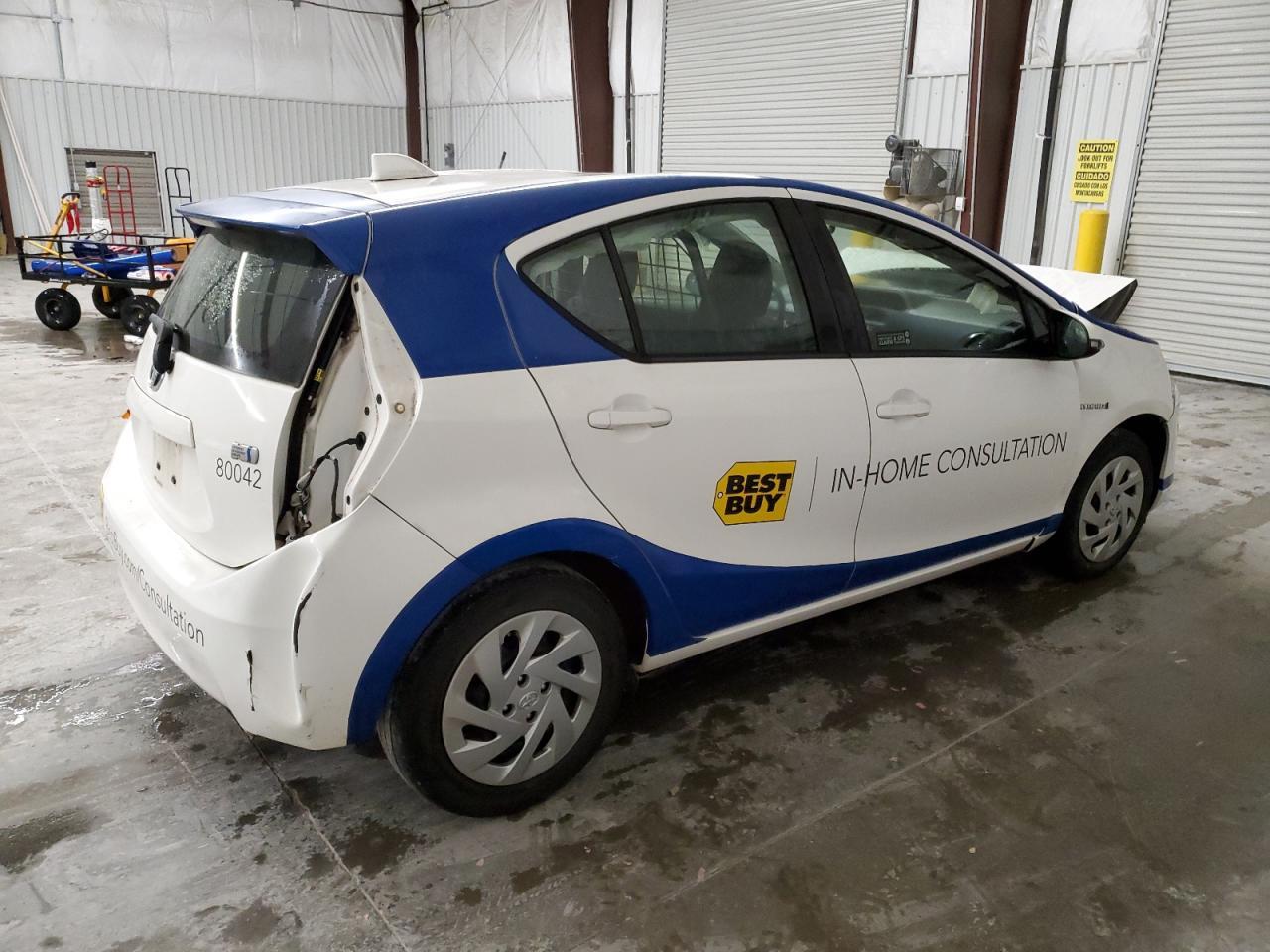 2016 TOYOTA PRIUS C - Image 3