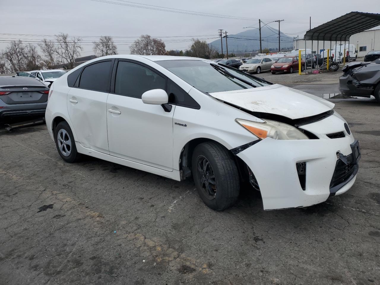 2013 TOYOTA PRIUS - Image 4
