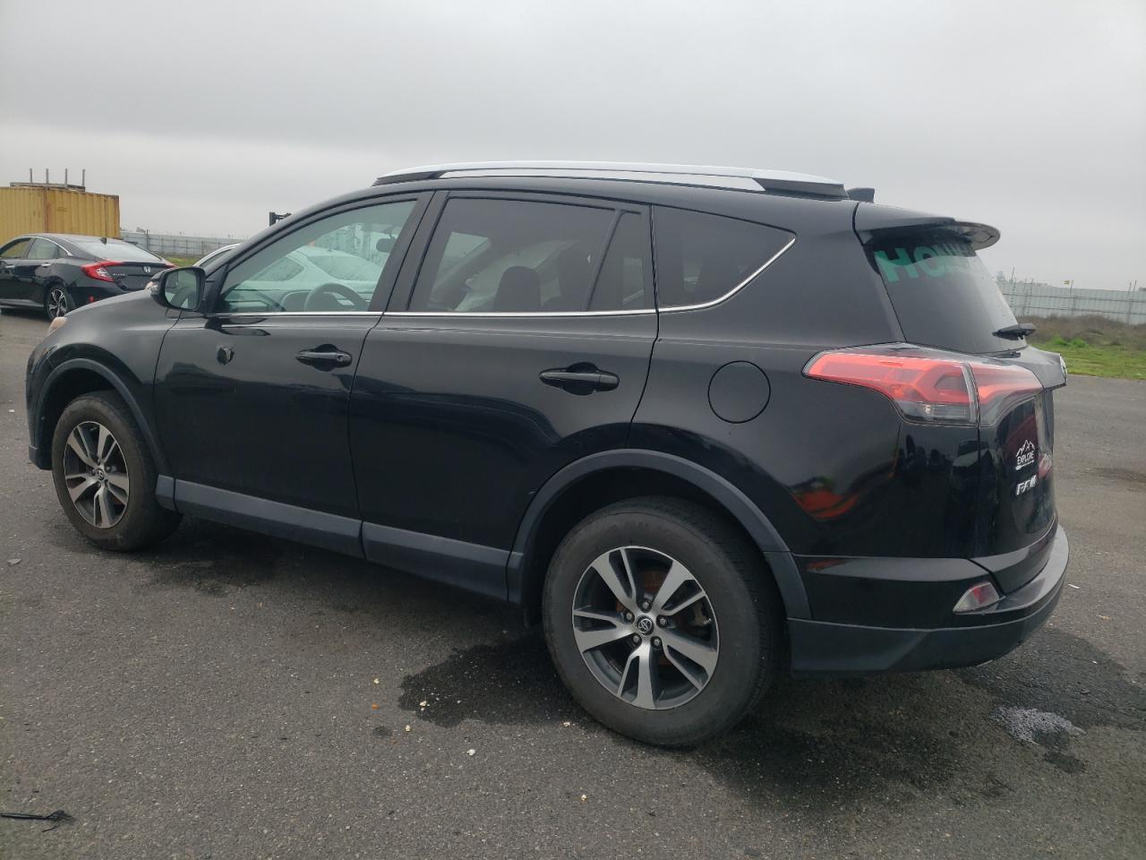 2016 TOYOTA RAV4 XLE - Фото 2