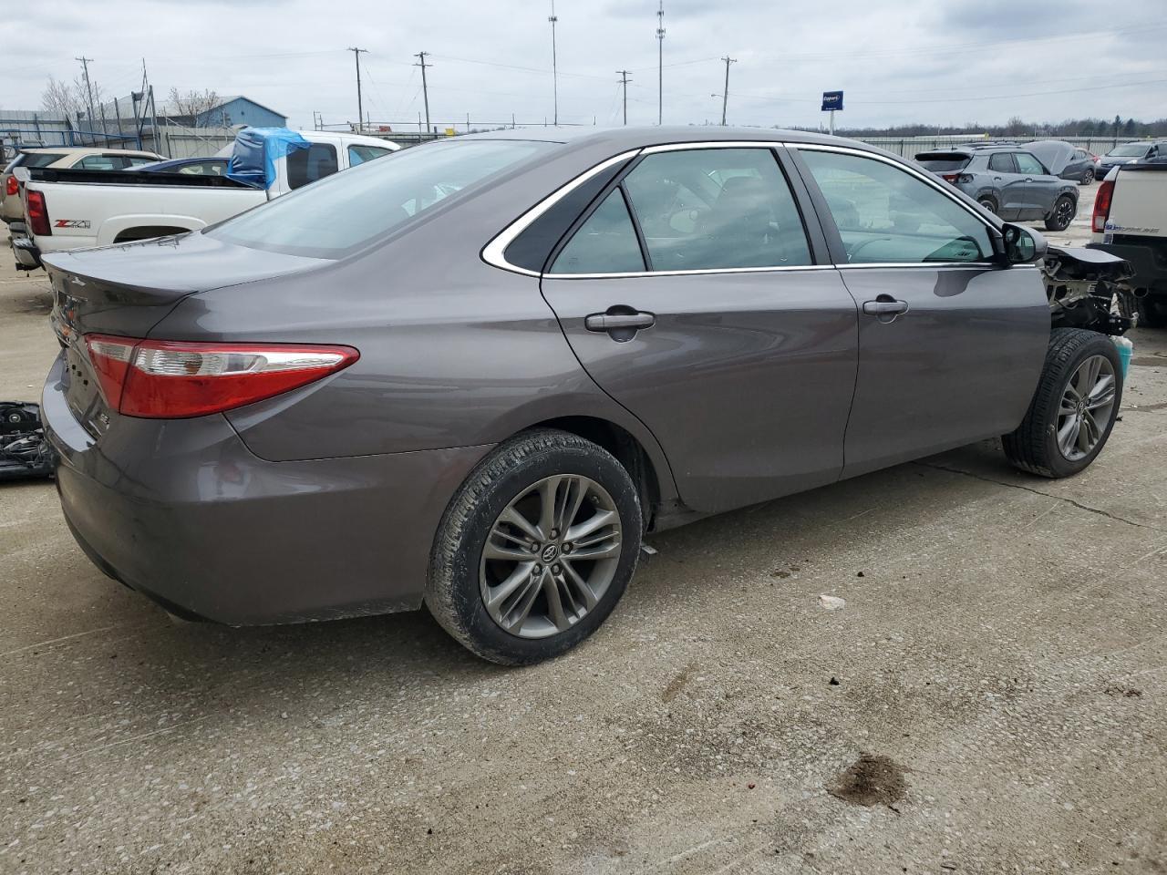 2017 TOYOTA CAMRY LE - Image 3