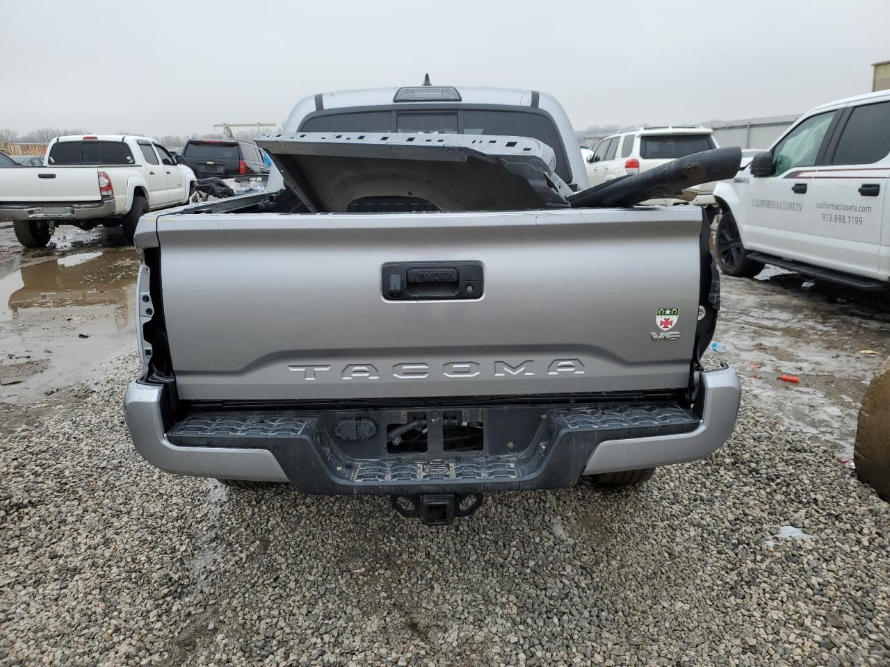 2016 TOYOTA TACOMA DOU - Image 6