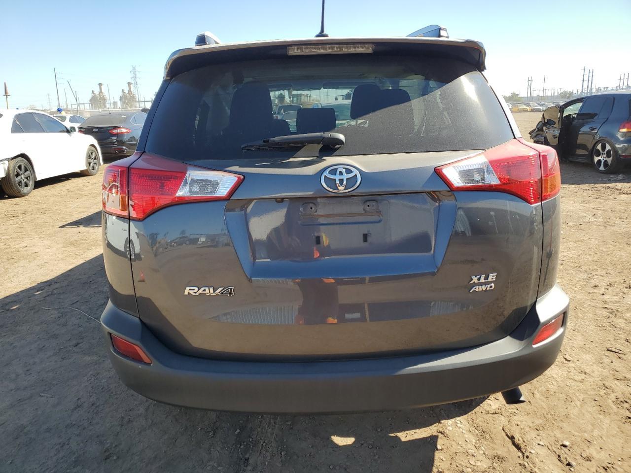 2015 TOYOTA RAV4 XLE - Image 6