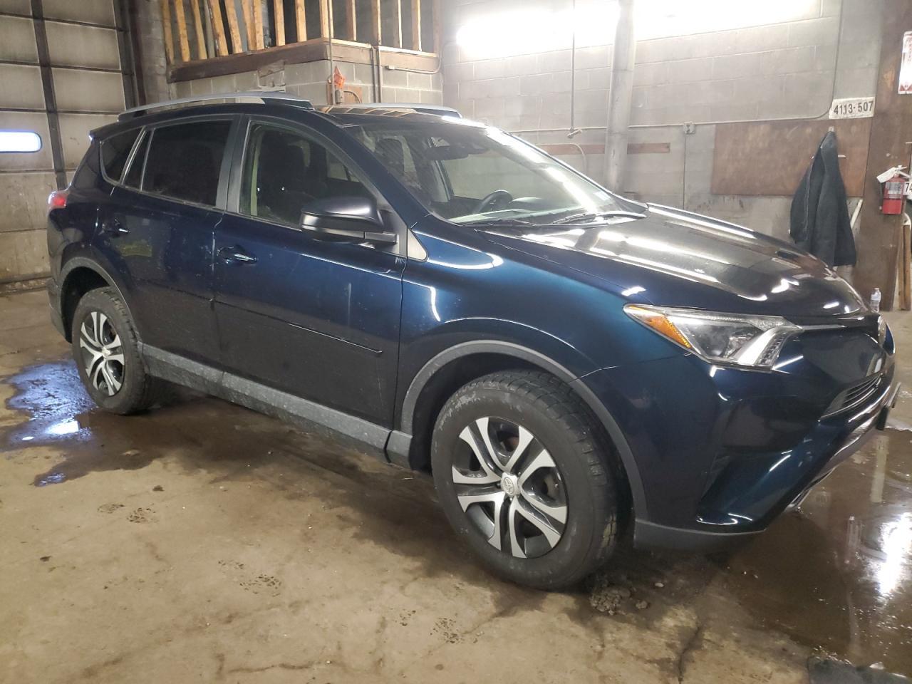 2018 TOYOTA RAV4 LE - Image 4