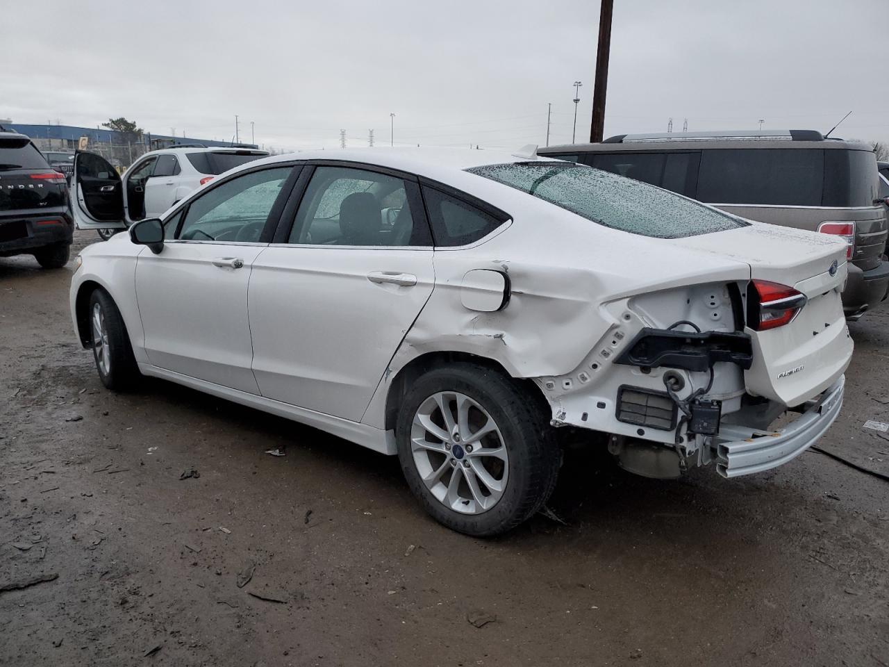 2020 FORD FUSION SE - Image 2