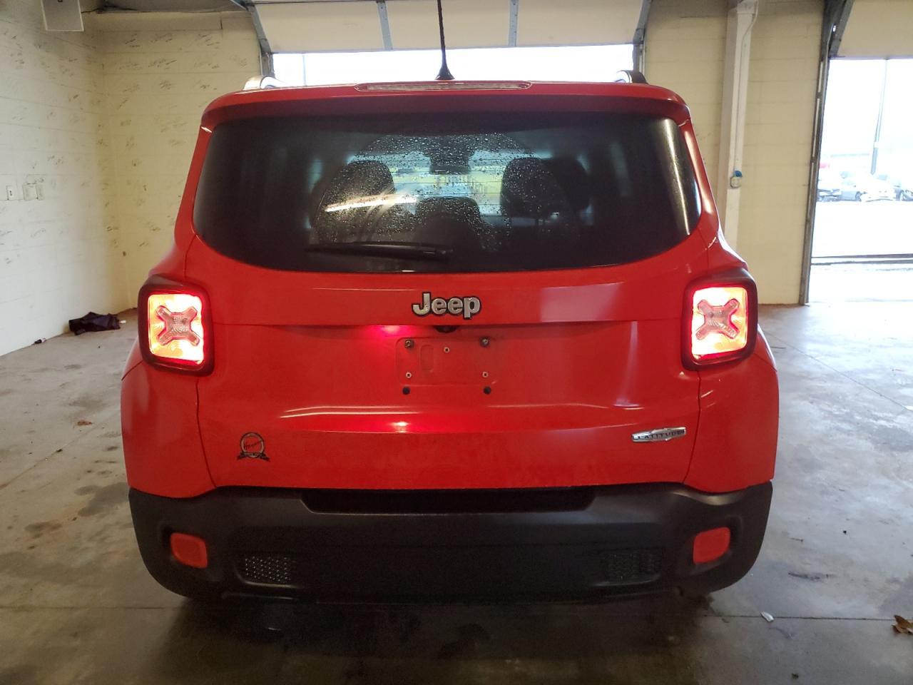 2016 JEEP RENEGADE L - Фото 6