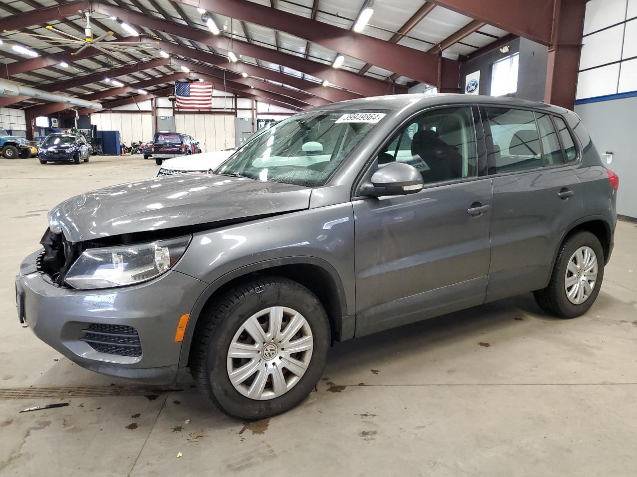 2013 VOLKSWAGEN TIGUAN S car image