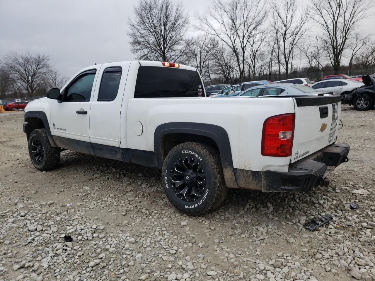 2013 CHEVROLET SILVERADO - Image 2