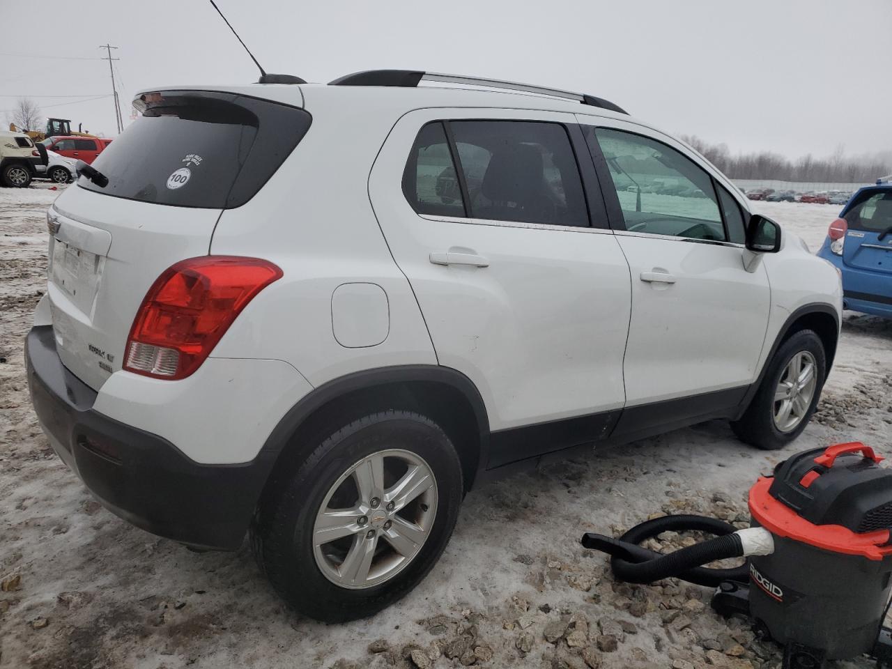 2015 CHEVROLET TRAX 1LT - Image 3