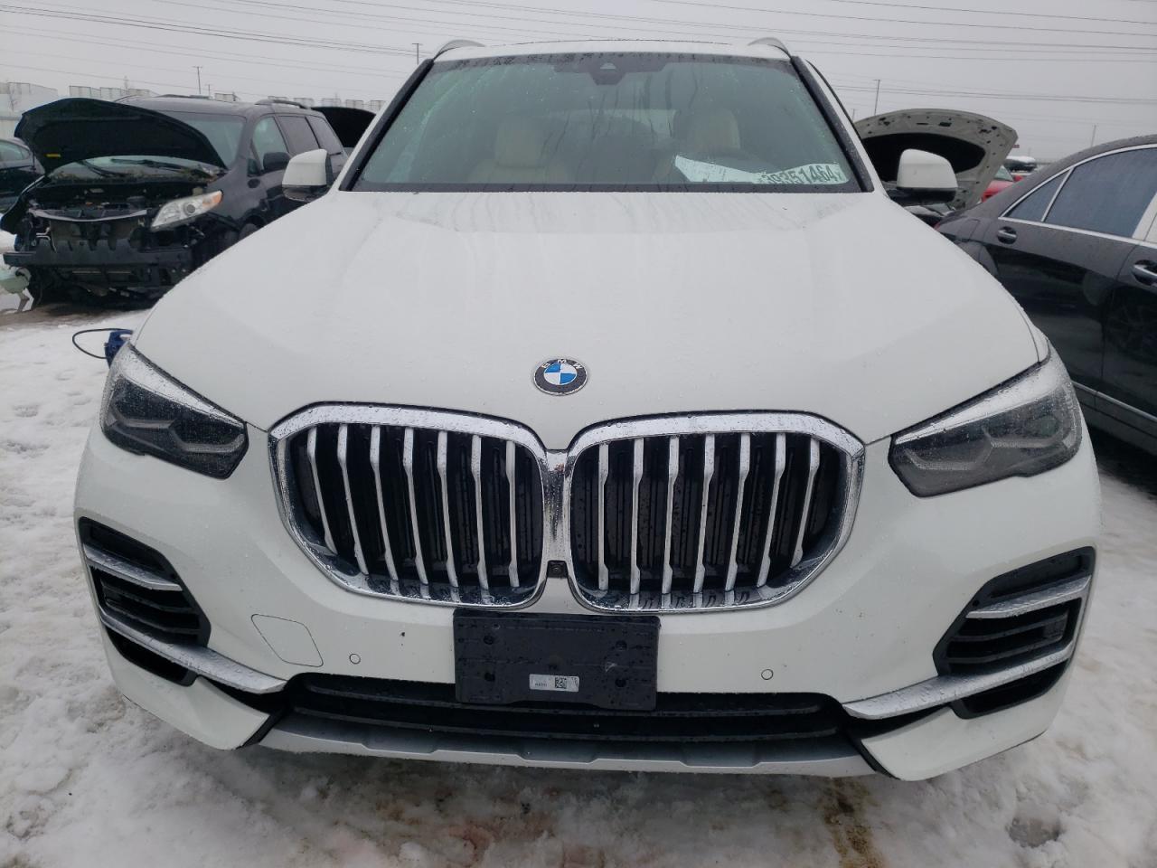 2022 BMW X5 XDRIVE4 - Фото 5