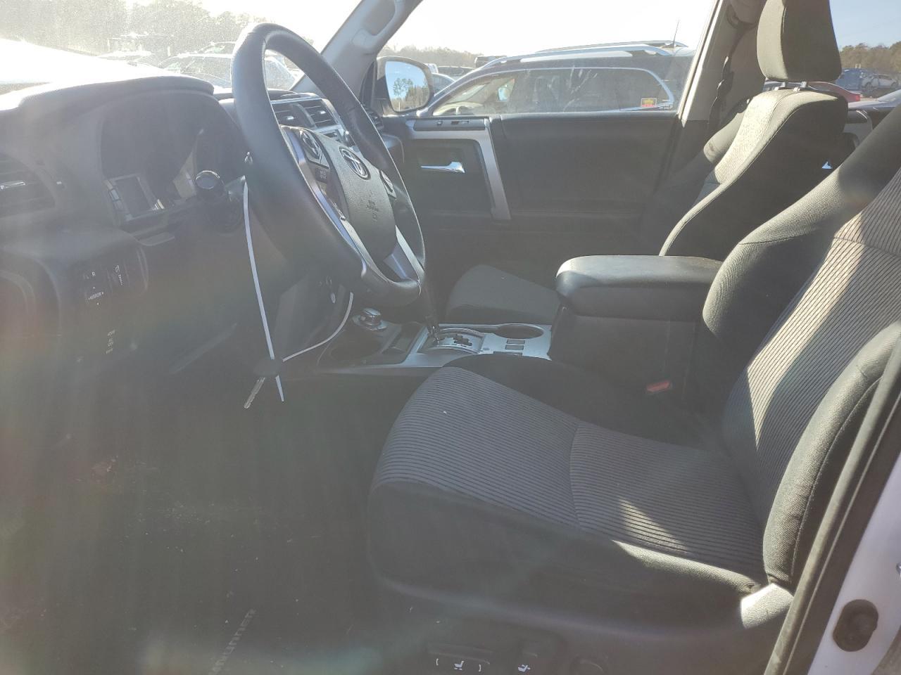 2017 TOYOTA 4RUNNER SR - Фото 7