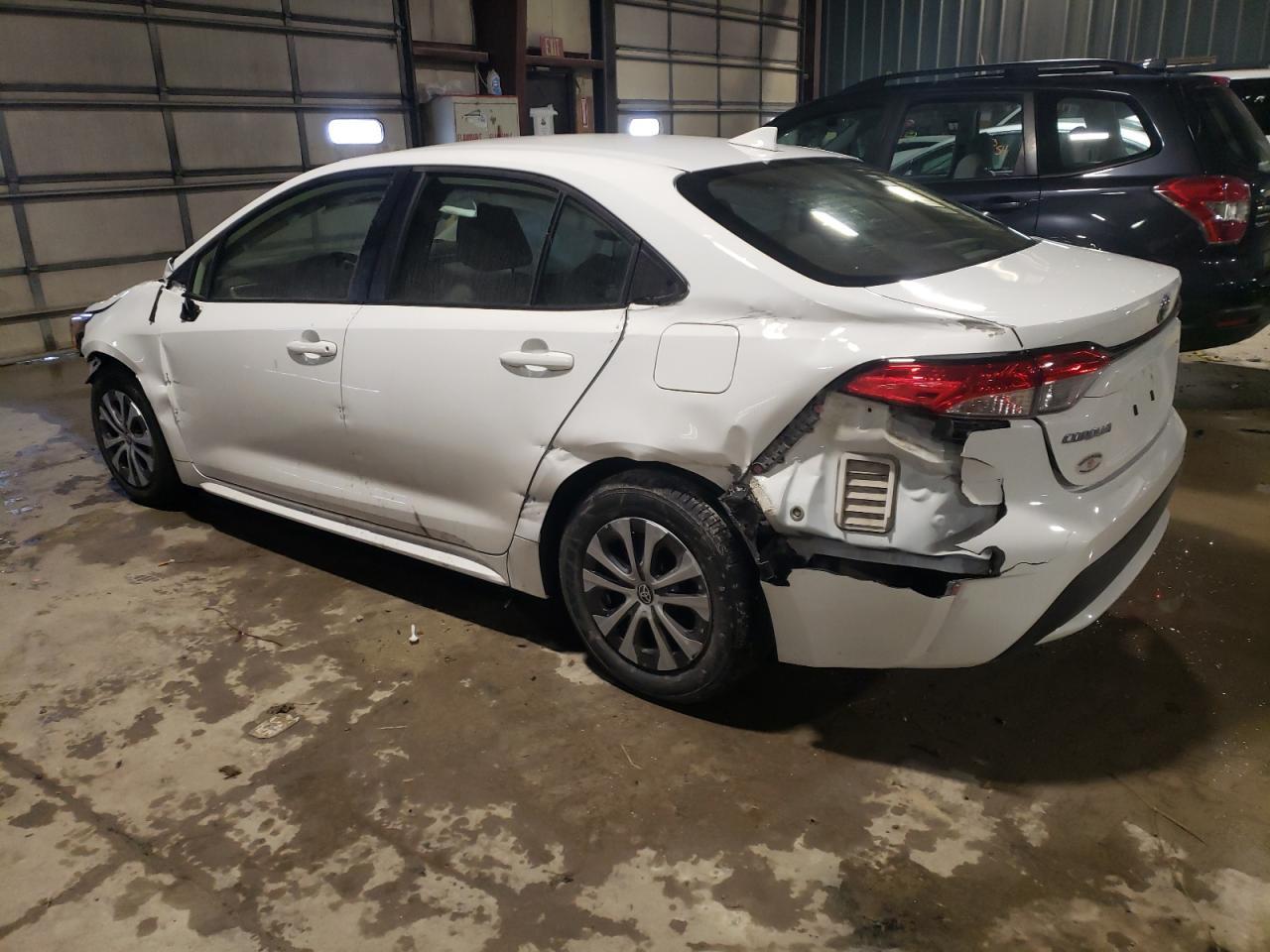 2022 TOYOTA COROLLA LE - Image 2
