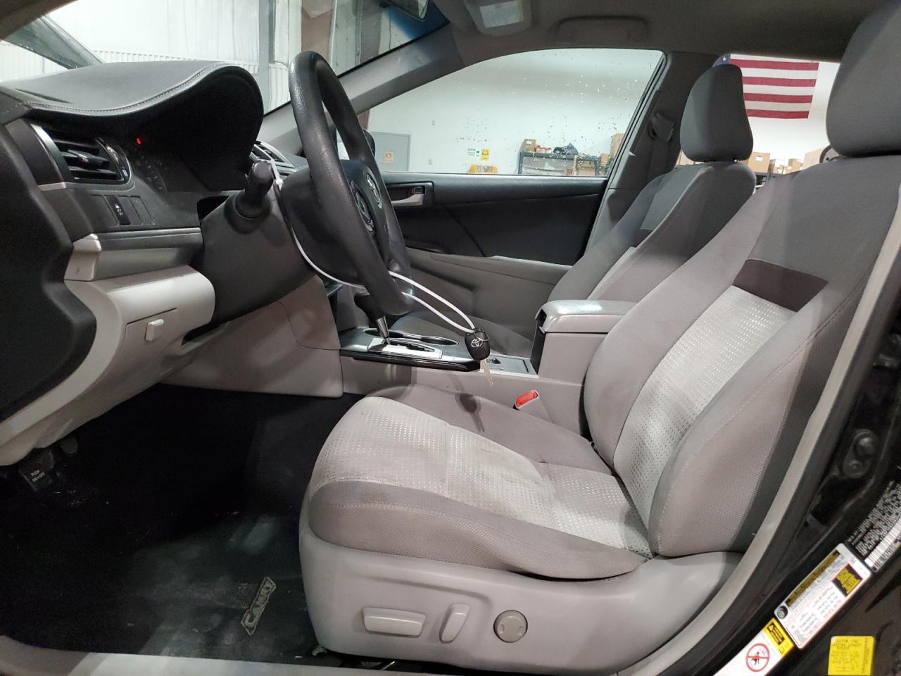 2013 TOYOTA CAMRY L - Фото 7