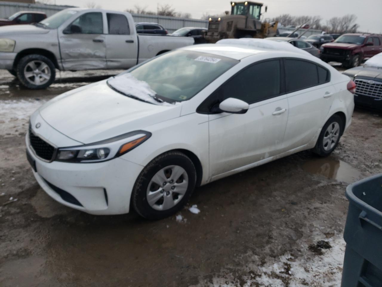 2017 KIA FORTE LX car image