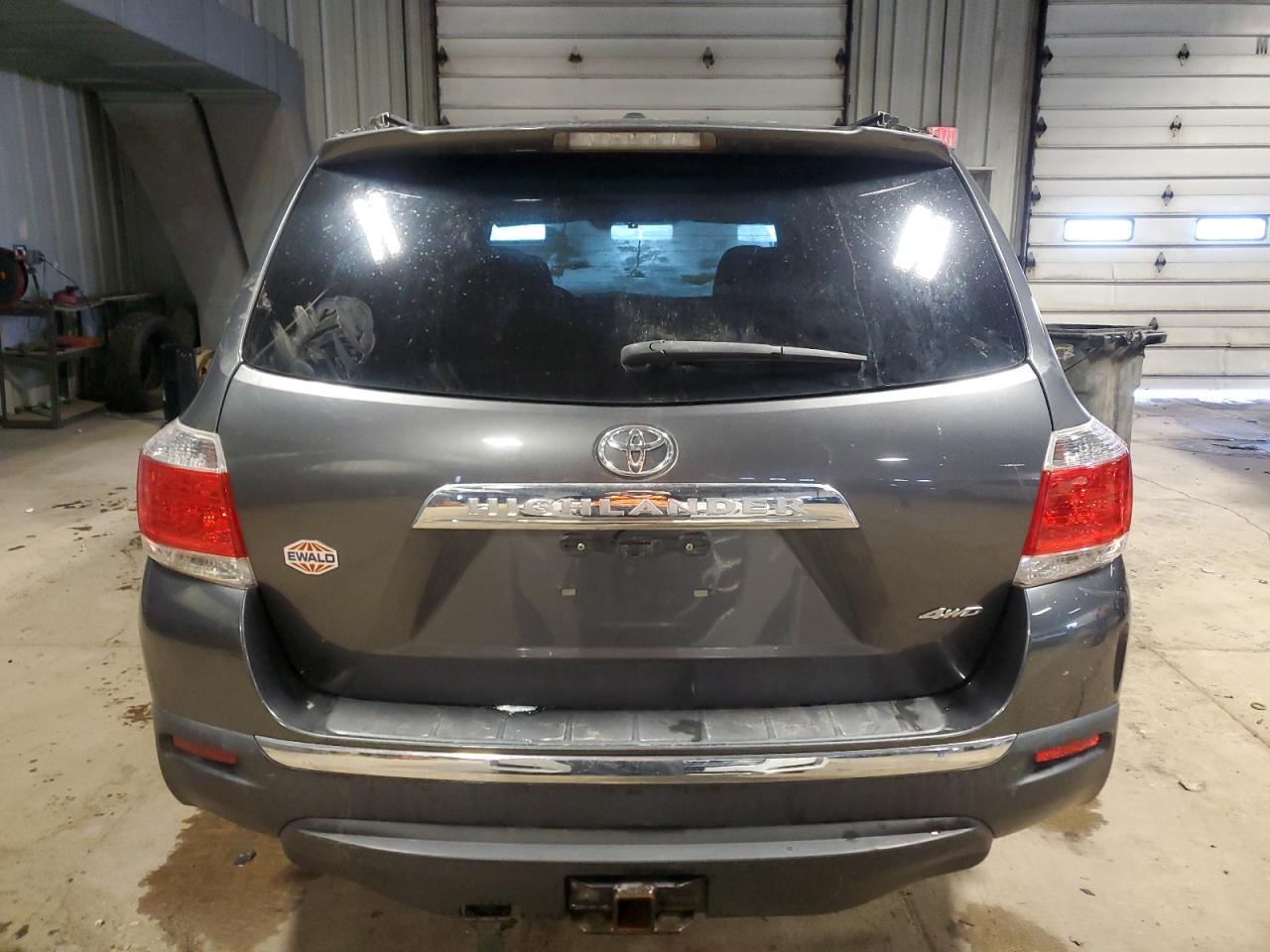 2011 TOYOTA HIGHLANDER - Image 6