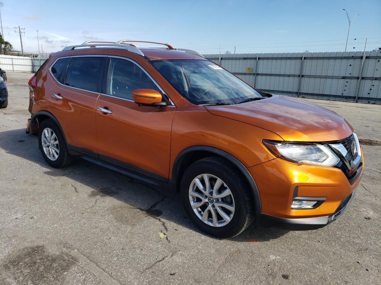 2017 NISSAN ROGUE S - Фото 4