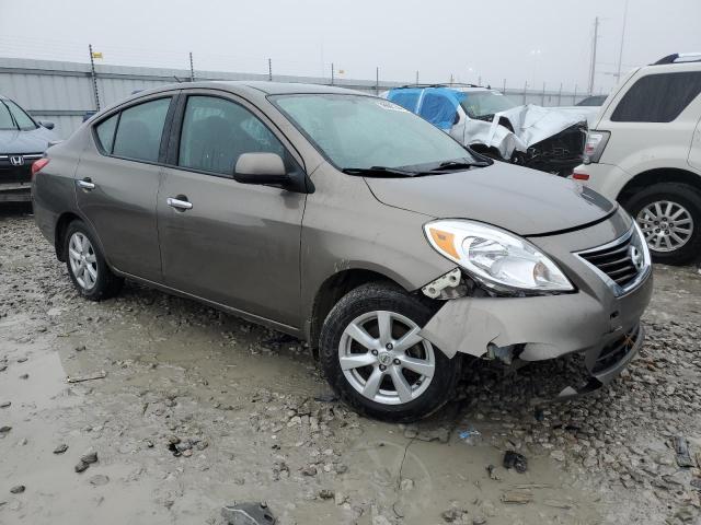 2014 Nissan Versa S - Фото 4
