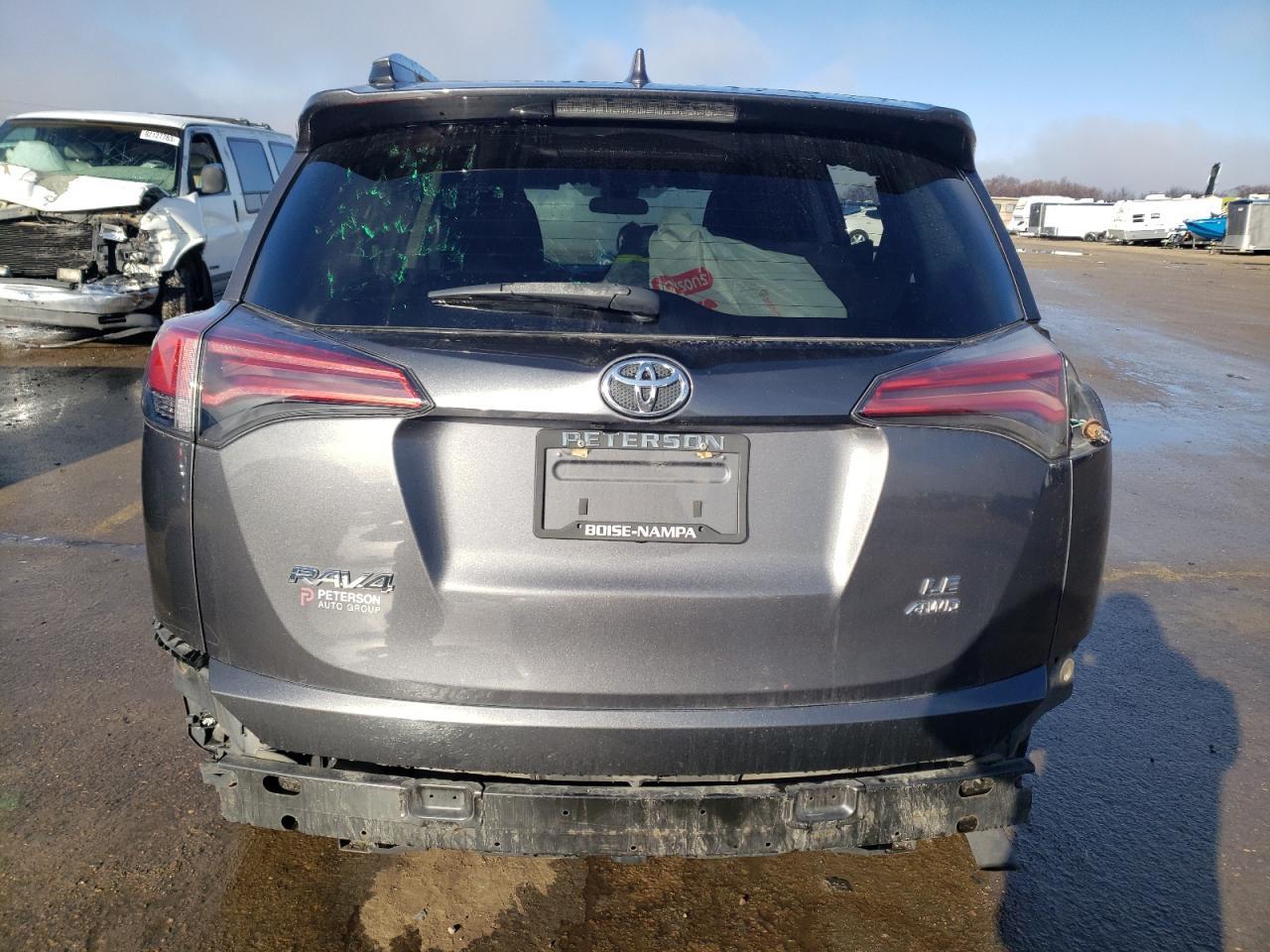 2017 TOYOTA RAV4 LE - Фото 6