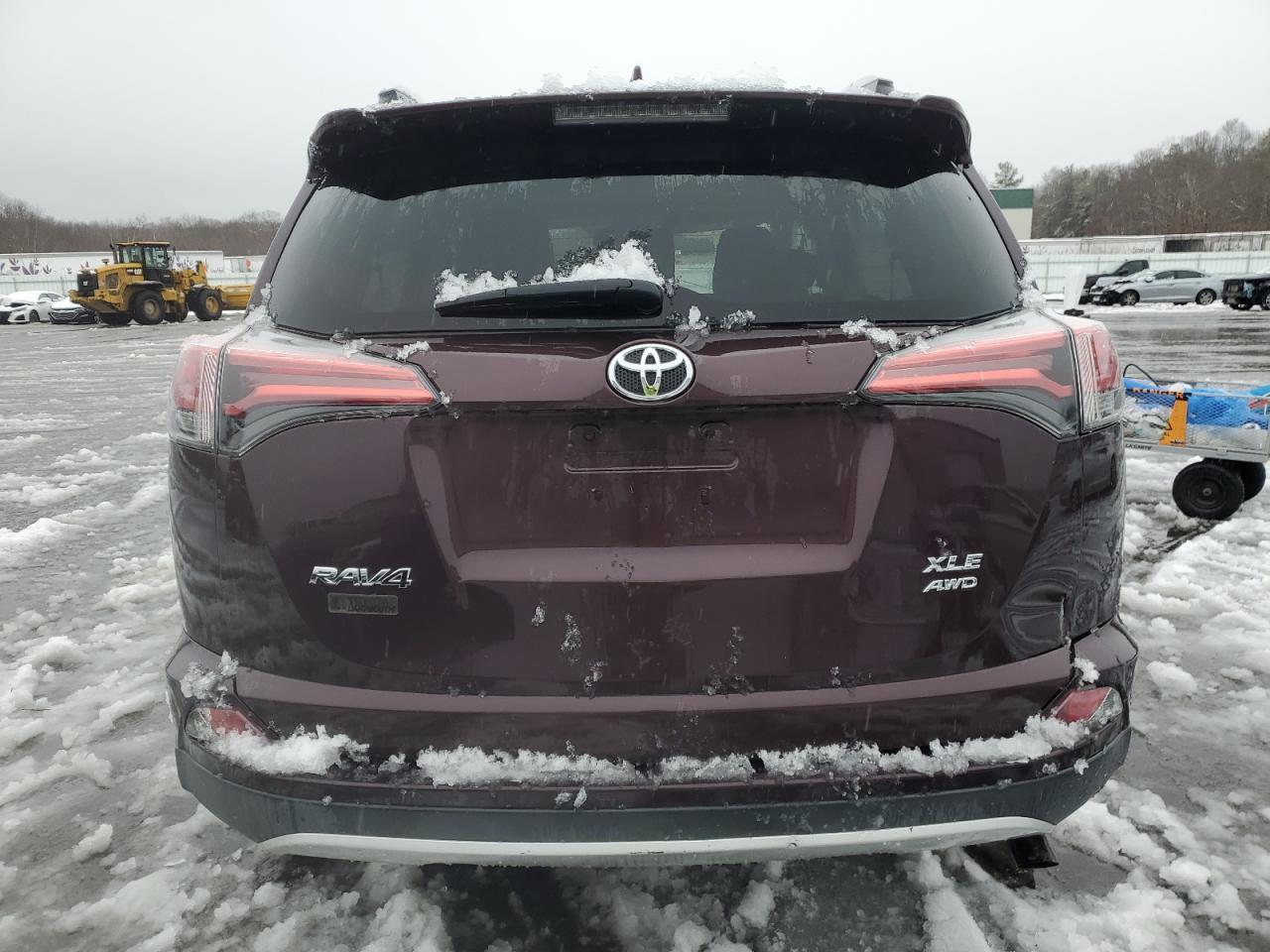 2016 TOYOTA RAV4 XLE - Image 6