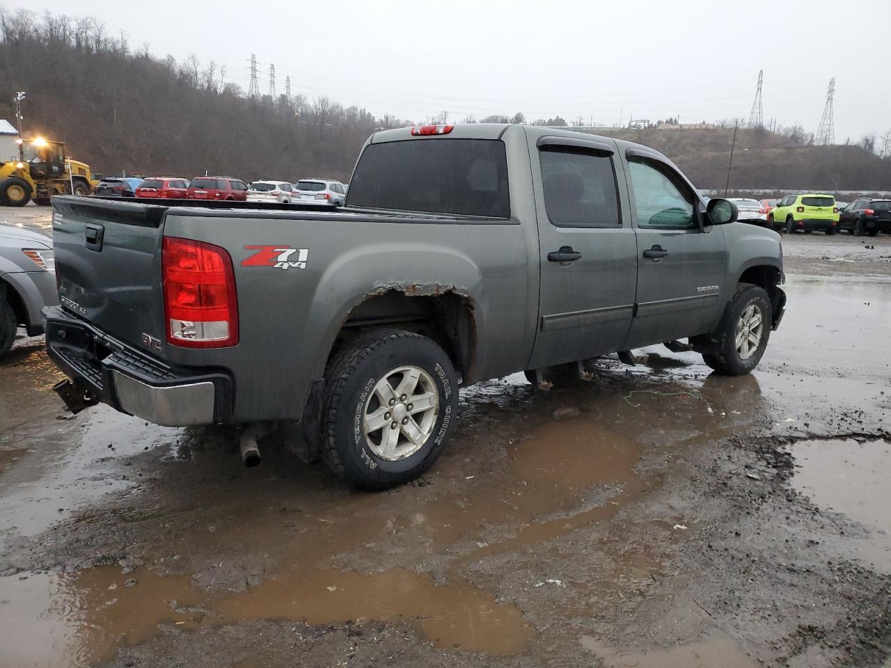 2011 GMC SIERRA K15 - Image 3