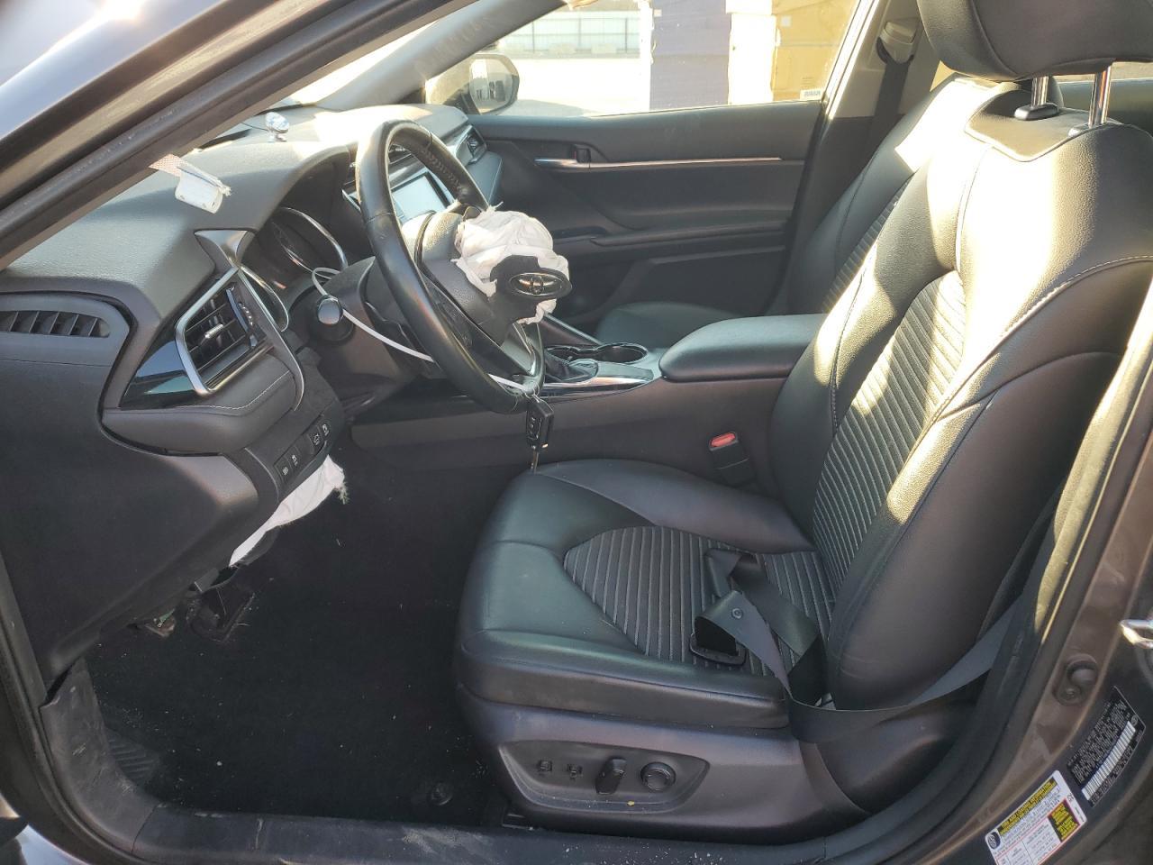 2019 TOYOTA CAMRY L - Фото 7