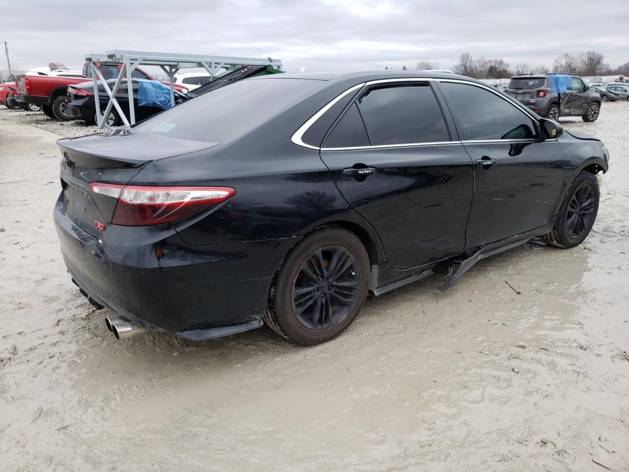 2016 TOYOTA CAMRY LE - Image 3