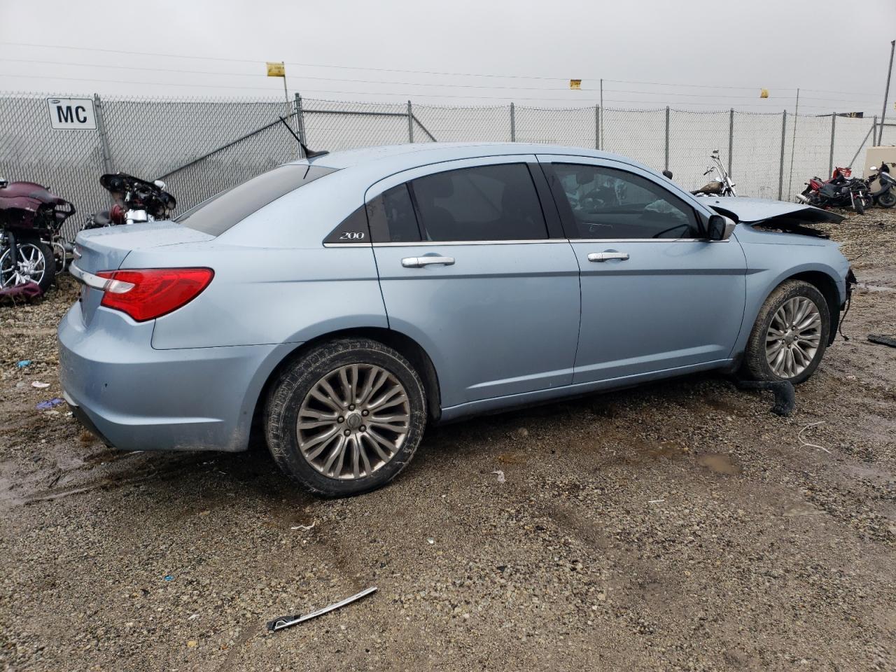 2012 CHRYSLER 200 LIMITE - Image 3