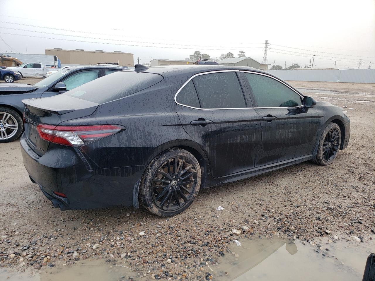 2022 TOYOTA CAMRY XSE - Image 3