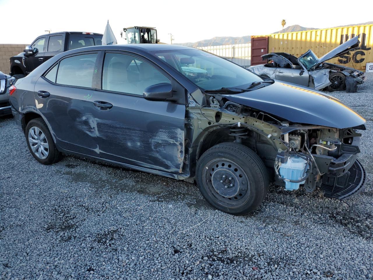 2016 TOYOTA COROLLA L - Фото 4