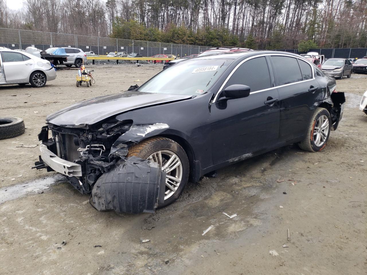 2013 INFINITI G37 car image