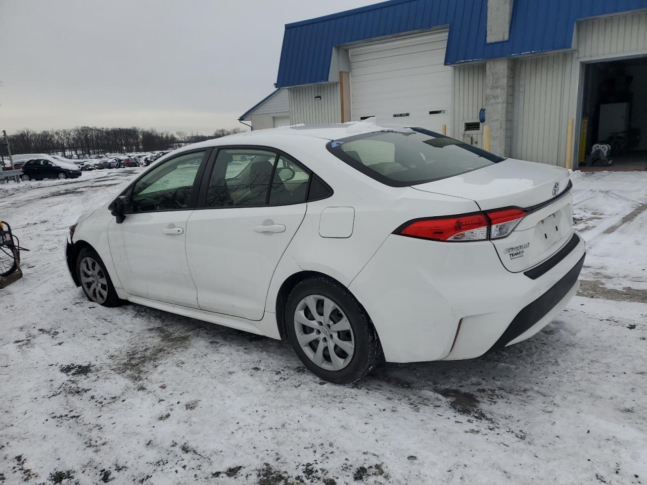 2020 TOYOTA COROLLA LE - Image 2