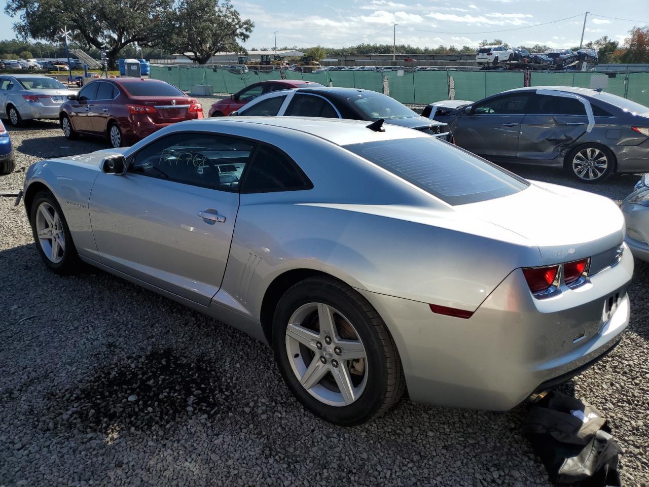 2011 CHEVROLET CAMARO LT - Фото 2