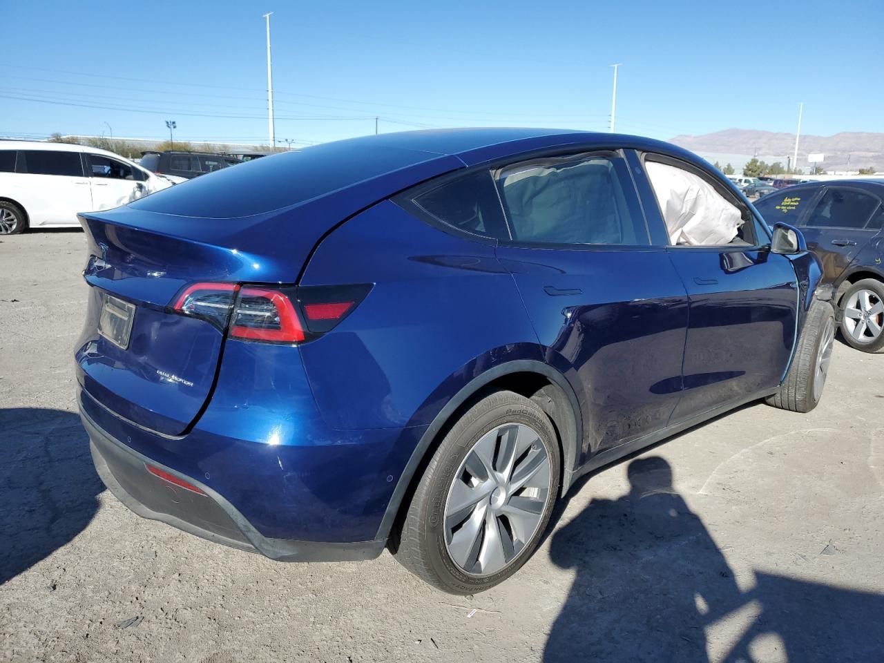 2022 TESLA MODEL Y - Фото 3