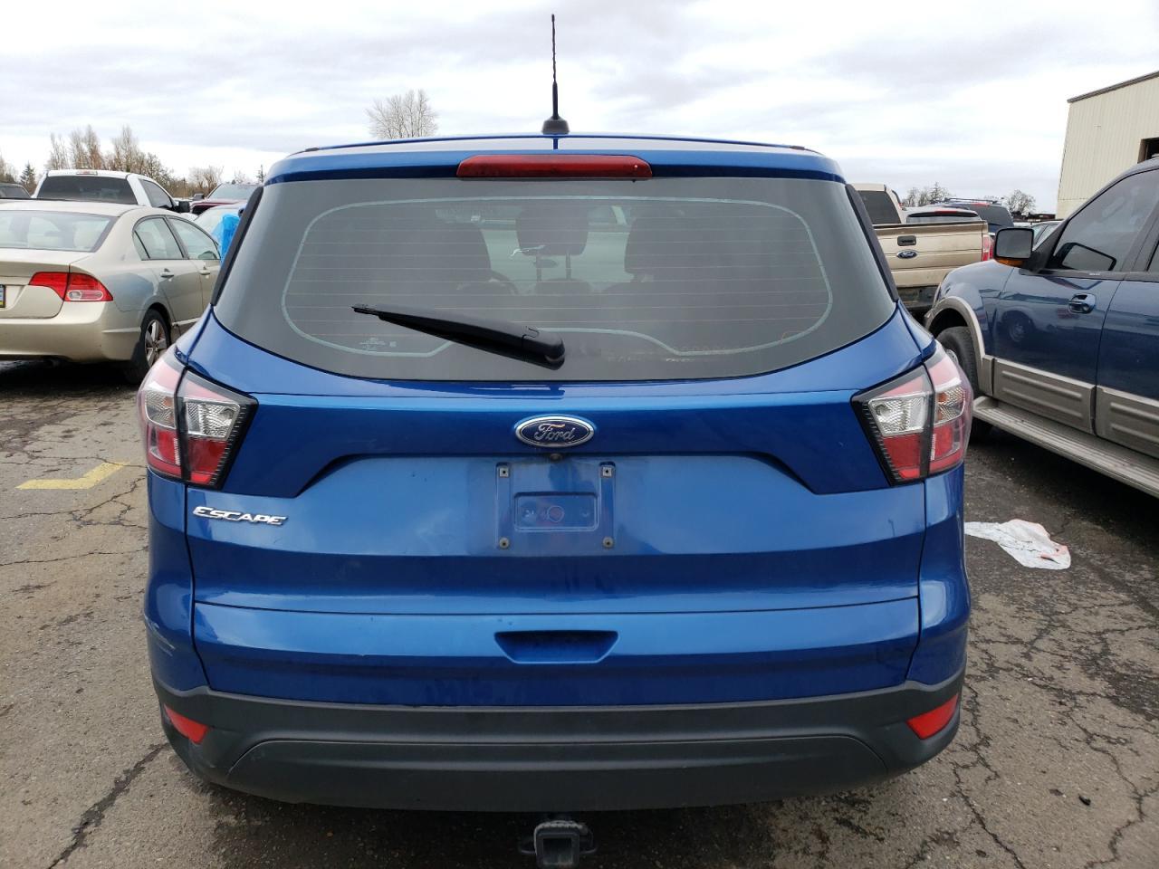 2017 FORD ESCAPE S - Image 6