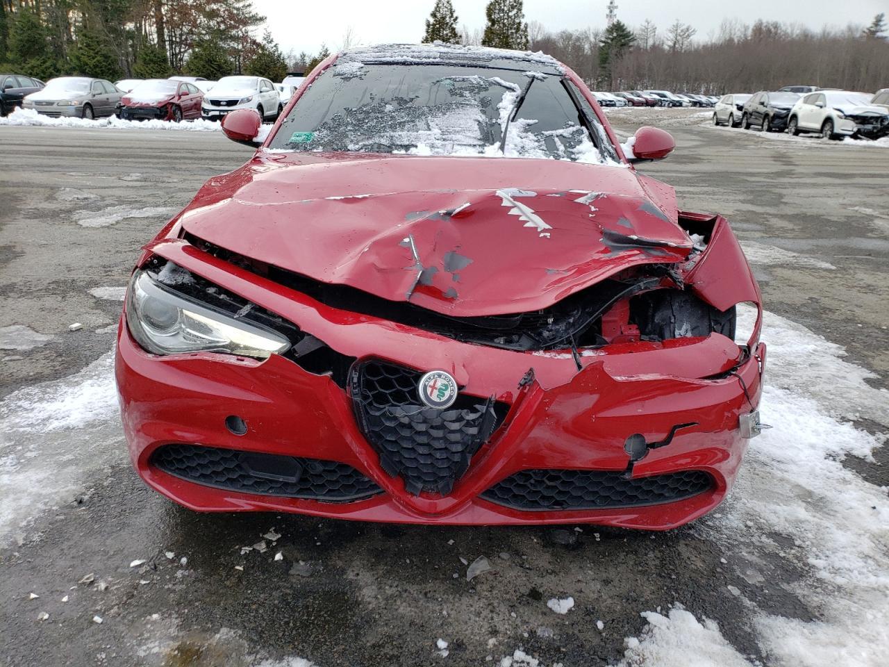2017 ALFA ROMEO GIULIA TI - Фото 5