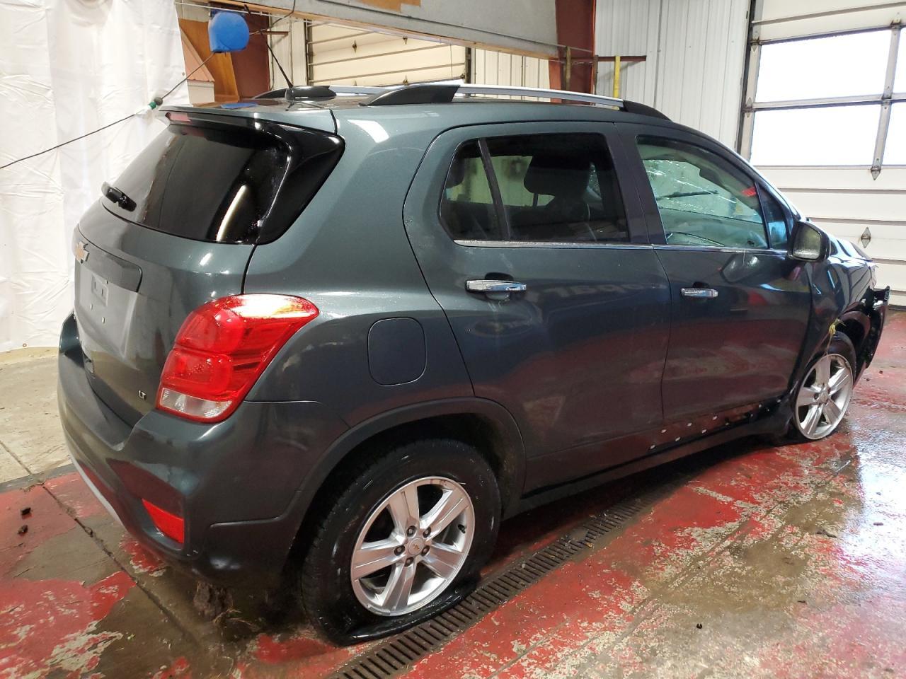 2018 CHEVROLET TRAX 1LT - Фото 3