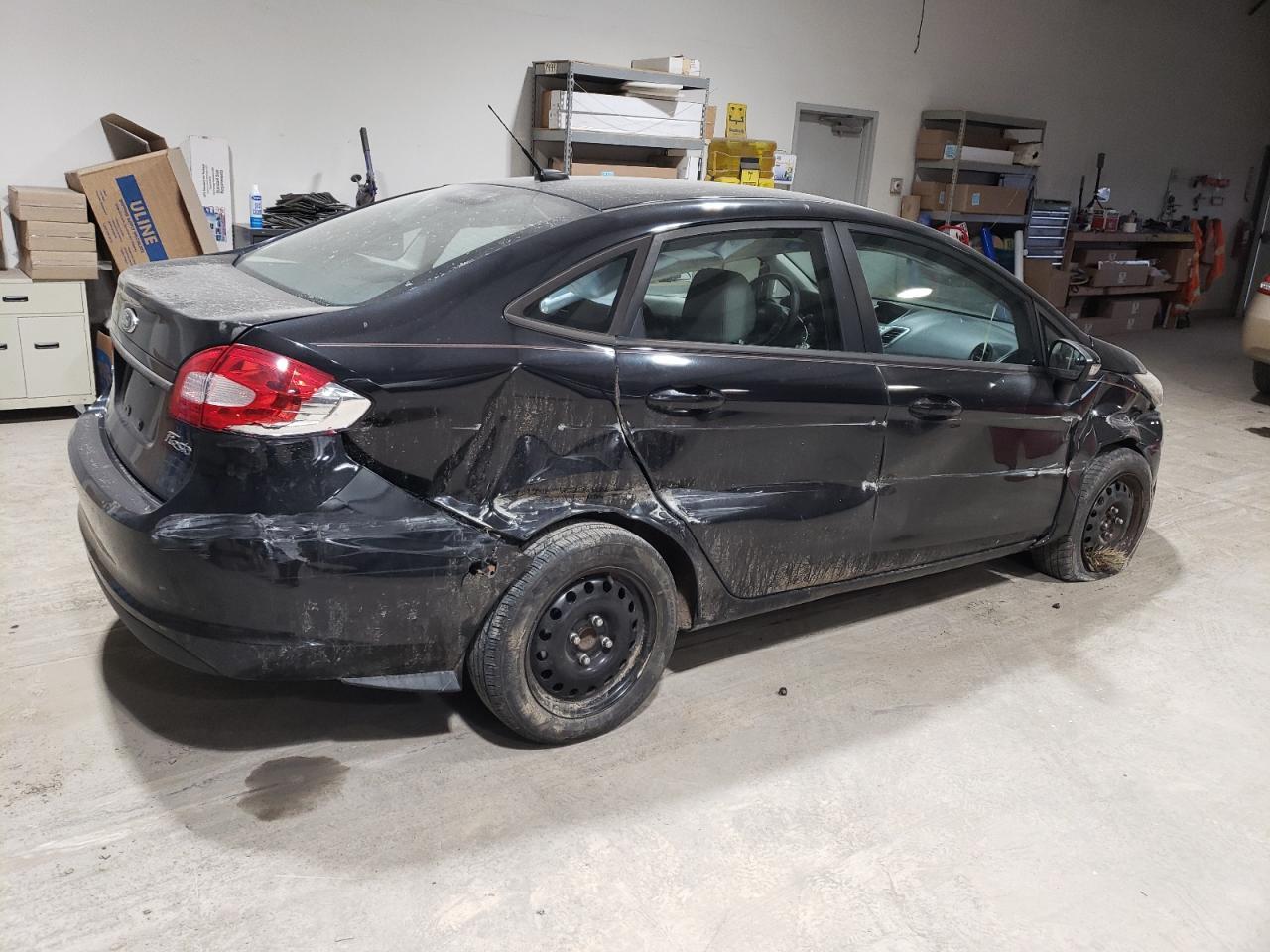 2013 FORD FIESTA SE - Image 3