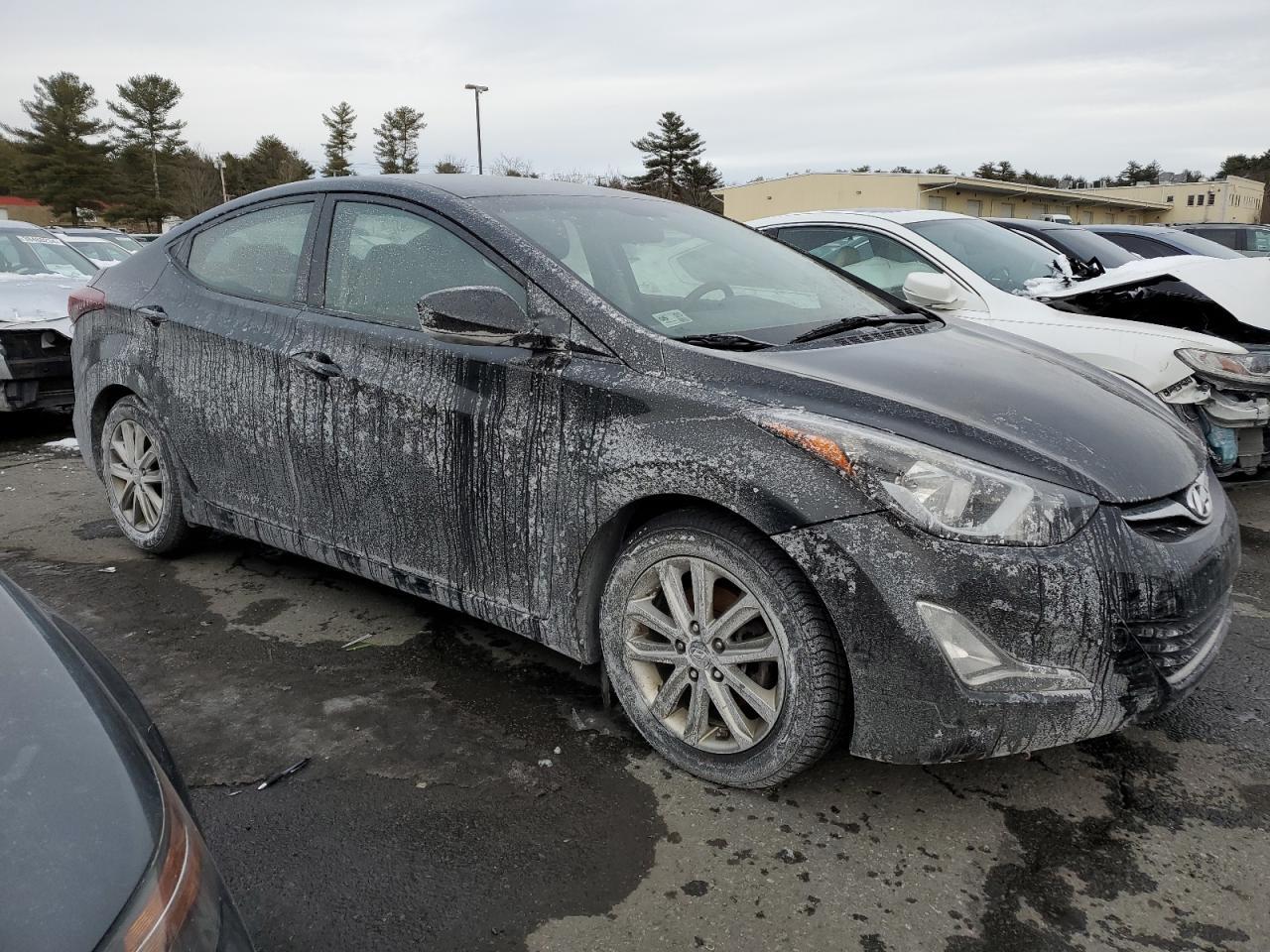 2014 HYUNDAI ELANTRA SE - Image 4