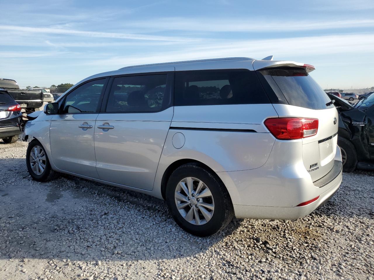 2016 KIA SEDONA LX - Image 2